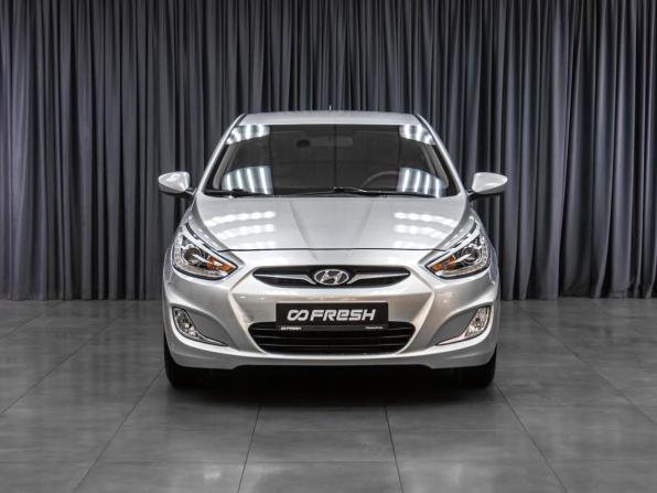 Hyundai Solaris I с пробегом 2013 года, цена 1 039 000 рублей, 137679 км, седан, Автокод Объявления