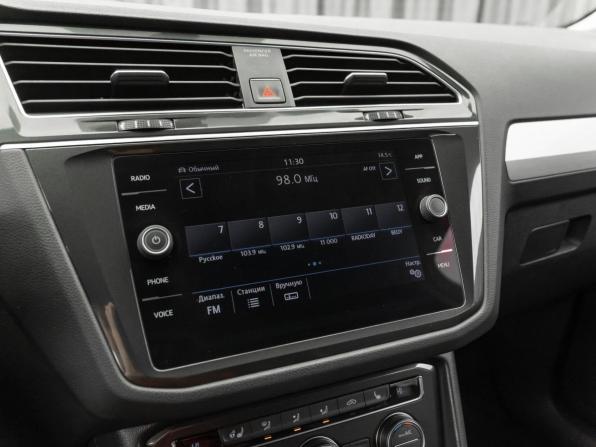 Volkswagen Tiguan II с пробегом 2017 года, цена 2 840 000 рублей, 73667 км, внедорожник, Автокод Объявления