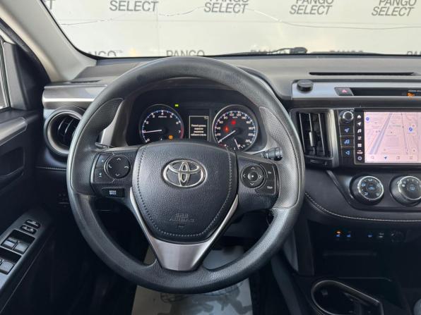 Toyota RAV4 IV (XA40) Рестайлинг с пробегом 2016 года, цена 1 789 000 рублей, 200000 км, внедорожник, Автокод Объявления