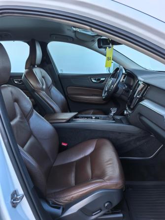 Volvo XC60 II с пробегом 2019 года, цена 2 970 000 рублей, 175000 км, внедорожник, Автокод Объявления