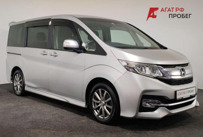 Honda Stepwgn V с пробегом 2015 года, цена 1 870 000 рублей, 117706 км, минивэн, Автокод Объявления