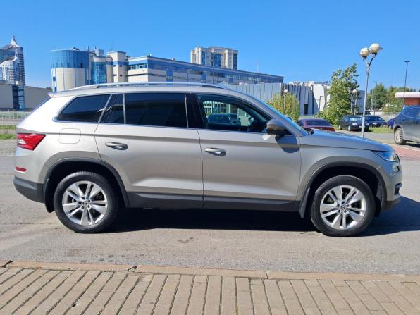 Skoda Kodiaq I с пробегом 2019 года, цена 2 396 000 рублей, 110465 км, внедорожник, Автокод Объявления