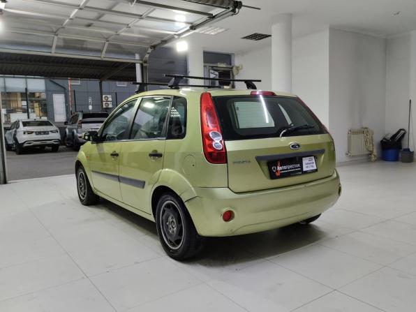 Ford Fiesta Mk5 с пробегом 2006 года, цена 350 000 рублей, 161799 км, хэтчбек, Автокод Объявления