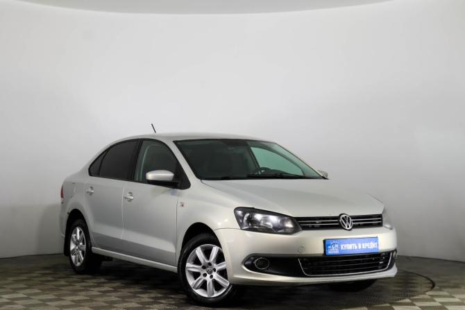 Volkswagen Polo V с пробегом 2013 года, цена 719 000 рублей, 235000 км, седан, Автокод Объявления