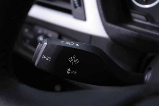BMW 3 серии VI (F3x) Рестайлинг с пробегом 2018 года, цена 1 380 200 рублей, 162480 км, седан, Автокод Объявления