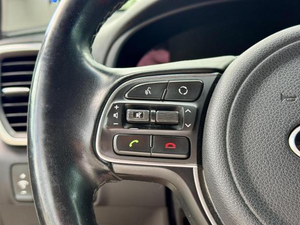 Kia Sportage IV Рестайлинг с пробегом 2018 года, цена 2 374 000 рублей, 176253 км, внедорожник, Автокод Объявления