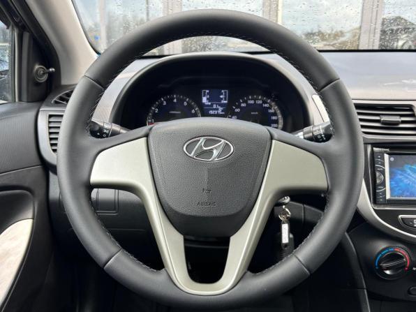 Hyundai Solaris I Рестайлинг с пробегом 2014 года, цена 620 000 рублей, 192375 км, седан, Автокод Объявления