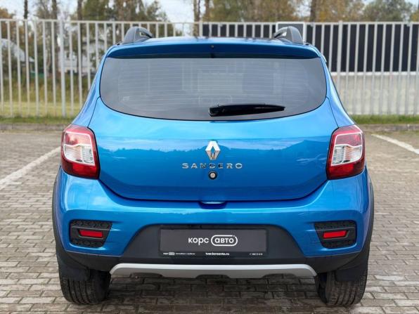 Renault Sandero II Рестайлинг с пробегом 2021 года, цена 1 355 300 рублей, 50386 км, хэтчбек, Автокод Объявления