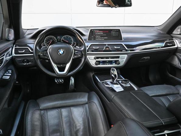 BMW 7 серии VI (G11/G12) с пробегом 2017 года, цена 3 349 000 рублей, 214737 км, седан, Автокод Объявления