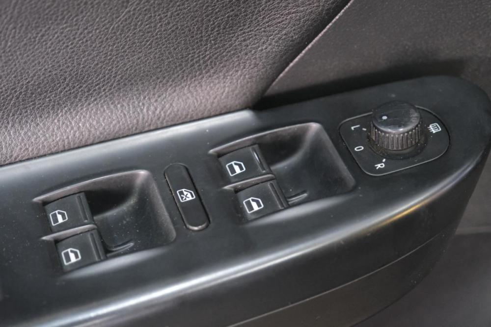 Volkswagen Passat B6 Омск  - изображение 10