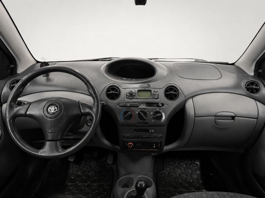 Toyota Yaris I Уфа  - изображение 7
