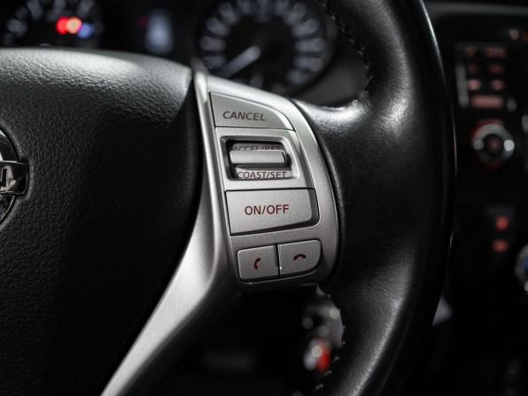 Nissan Qashqai II с пробегом 2015 года, цена 1 468 500 рублей, 126346 км, внедорожник, Автокод Объявления