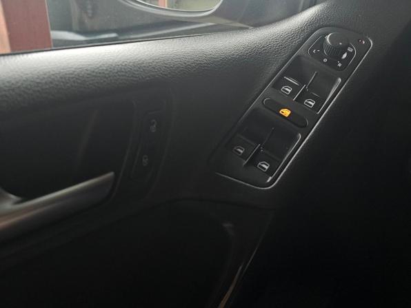 Volkswagen Tiguan I Рестайлинг с пробегом 2012 года, цена 1 320 000 рублей, 150000 км, внедорожник, Автокод Объявления