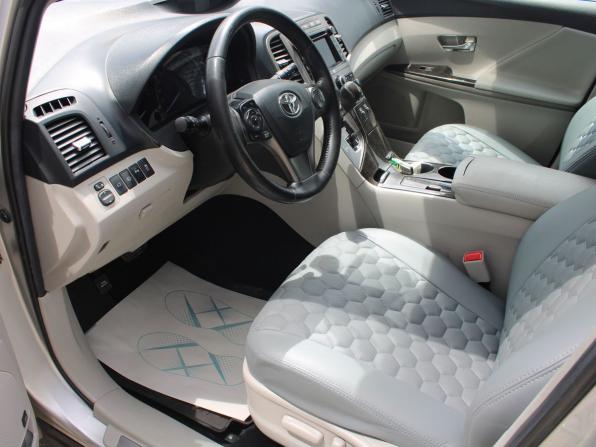 Toyota Venza I Рестайлинг с пробегом 2013 года, цена 1 875 000 рублей, 269891 км, внедорожник, Автокод Объявления