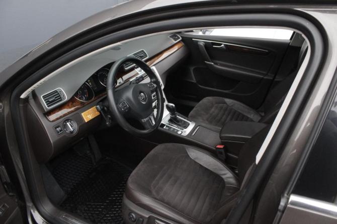 Volkswagen Passat B7 с пробегом 2012 года, цена 1 210 000 рублей, 206138 км, седан, Автокод Объявления