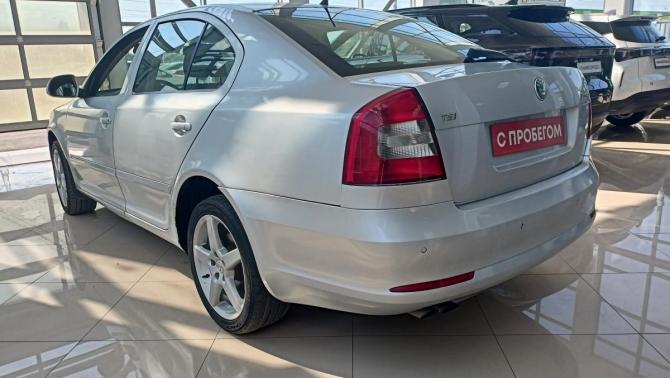 Skoda Octavia II (A5) Рестайлинг с пробегом 2012 года, цена 785 000 рублей, 221000 км, лифтбек, Автокод Объявления