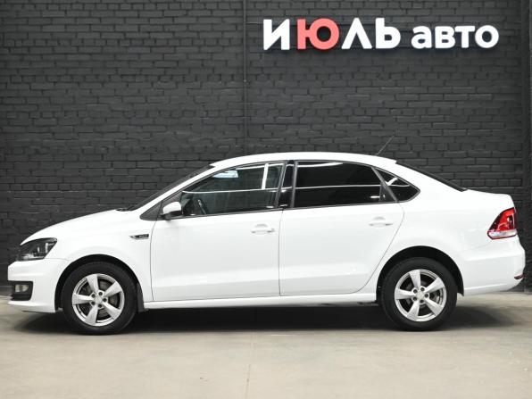 Volkswagen Polo V Рестайлинг с пробегом 2016 года, цена 1 170 000 рублей, 125774 км, седан, Автокод Объявления