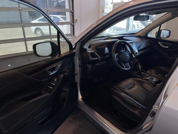 Subaru Forester V с пробегом 2018 года, цена 2 468 000 рублей, 127642 км, внедорожник, Автокод Объявления