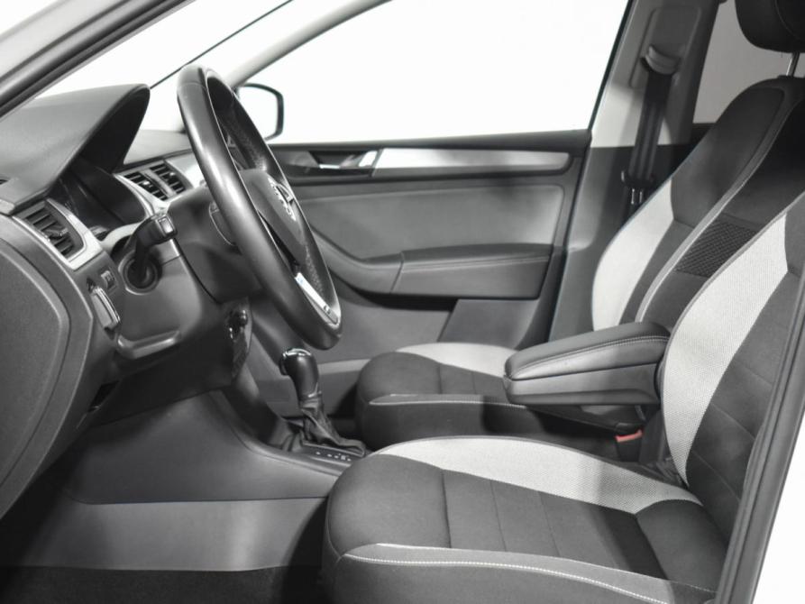 Skoda Rapid I Рестайлинг Санкт-Петербург  - изображение 10