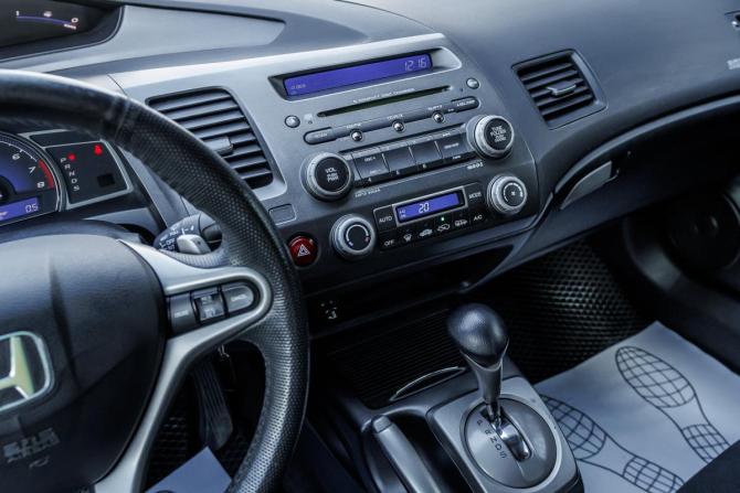 Honda Civic VIII с пробегом 2006 года, цена 557 000 рублей, 181000 км, седан, Автокод Объявления