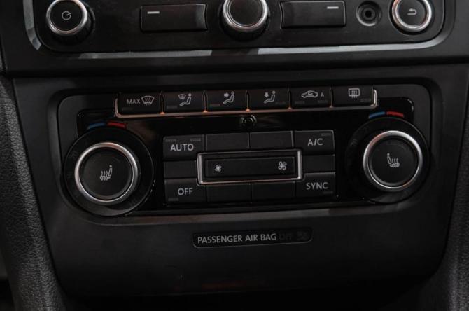 Volkswagen Golf VI с пробегом 2010 года, цена 899 000 рублей, 140000 км, хэтчбек, Автокод Объявления