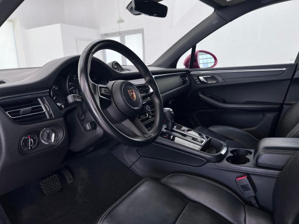 Porsche Macan I Рестайлинг 2 с пробегом 2022 года, цена 7 150 000 рублей, 55295 км, внедорожник, Автокод Объявления