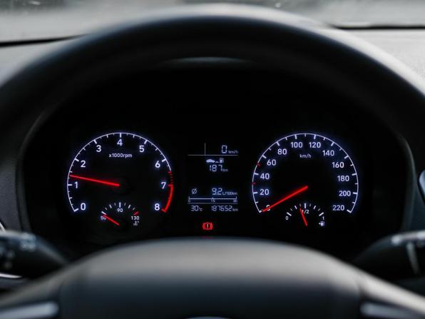 Hyundai Solaris II с пробегом 2019 года, цена 1 000 000 рублей, 187649 км, седан, Автокод Объявления