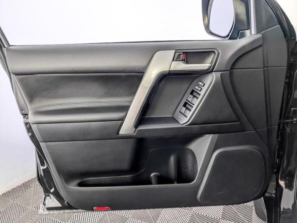 Toyota Land Cruiser Prado 150 Series Рестайлинг 2 с пробегом 2020 года, цена 6 100 000 рублей, 83400 км, внедорожник, Автокод Объявления