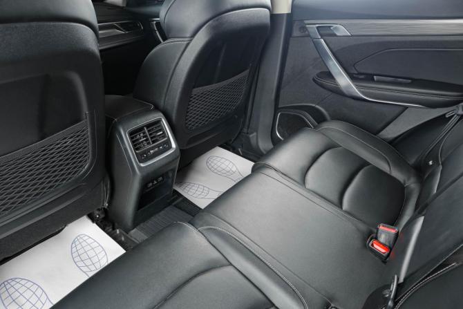 Geely Atlas Pro с пробегом 2023 года, цена 2 459 000 рублей, 36800 км, внедорожник, Автокод Объявления