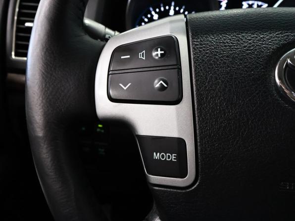 Toyota Land Cruiser 200 Series Рестайлинг 2 с пробегом 2015 года, цена 4 150 000 рублей, 258311 км, внедорожник, Автокод Объявления