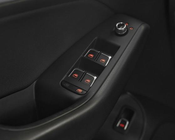 Audi Q5 I (8R) Рестайлинг с пробегом 2014 года, цена 1 899 000 рублей, 170300 км, внедорожник, Автокод Объявления