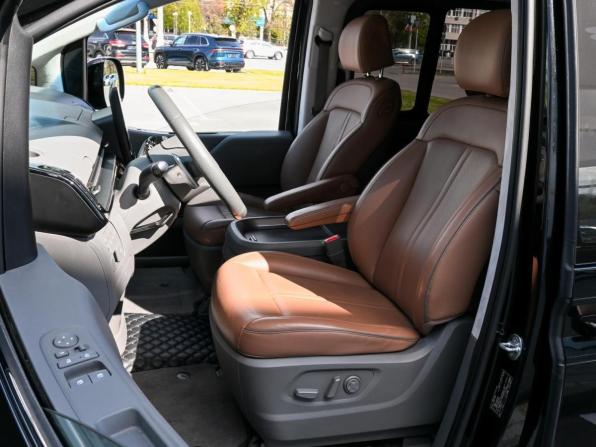 Hyundai Staria I с пробегом 2021 года, цена 4 628 800 рублей, 75811 км, минивэн, Автокод Объявления