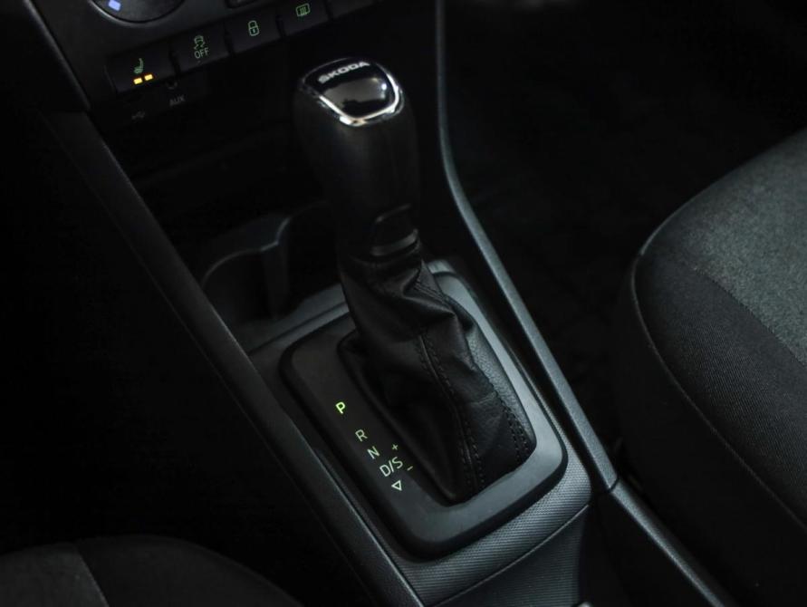 Skoda Rapid I Санкт-Петербург  - изображение 15