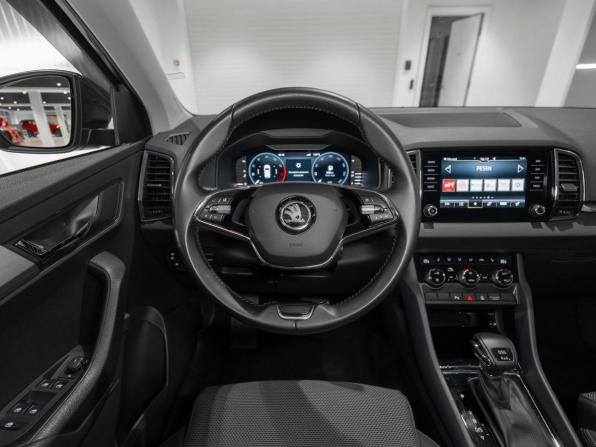Skoda Karoq I с пробегом 2021 года, цена 2 770 000 рублей, 43771 км, внедорожник, Автокод Объявления