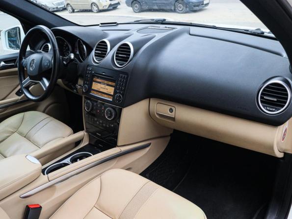 Mercedes-Benz M-Класс II (W164) Рестайлинг с пробегом 2011 года, цена 1 660 000 рублей, 170769 км, внедорожник, Автокод Объявления