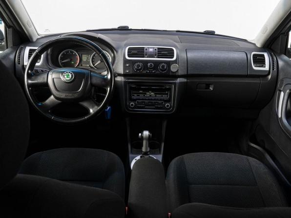 Skoda Fabia II с пробегом 2009 года, цена 649 000 рублей, 158825 км, хэтчбек, Автокод Объявления