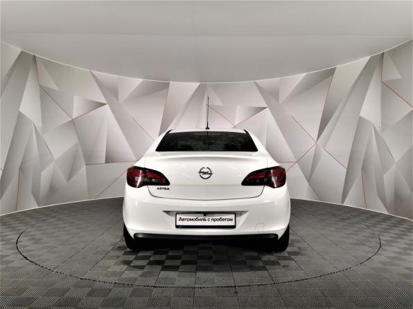 Opel Astra J Рестайлинг с пробегом 2014 года, цена 685 000 рублей, 179468 км, седан, Автокод Объявления