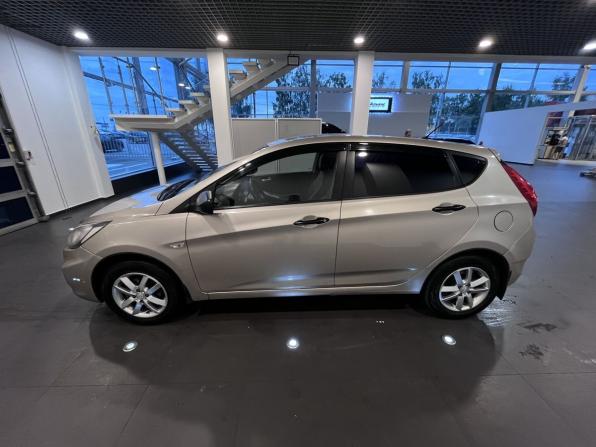 Hyundai Solaris I с пробегом 2011 года, цена 590 000 рублей, 240410 км, хэтчбек, Автокод Объявления