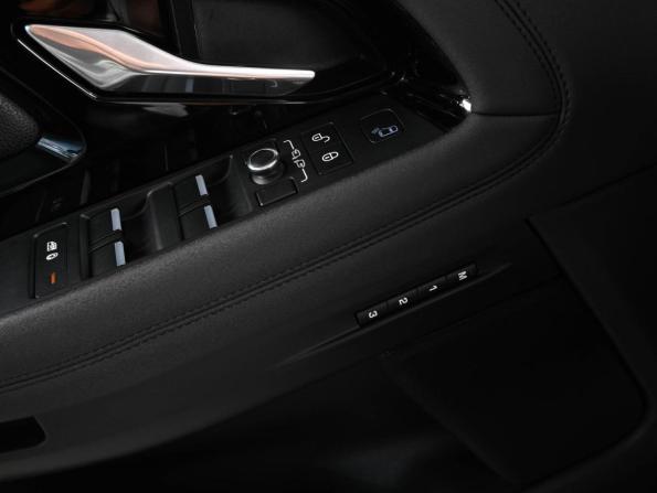 Land Rover Range Rover Evoque II с пробегом 2019 года, цена 3 079 000 рублей, 96359 км, внедорожник, Автокод Объявления