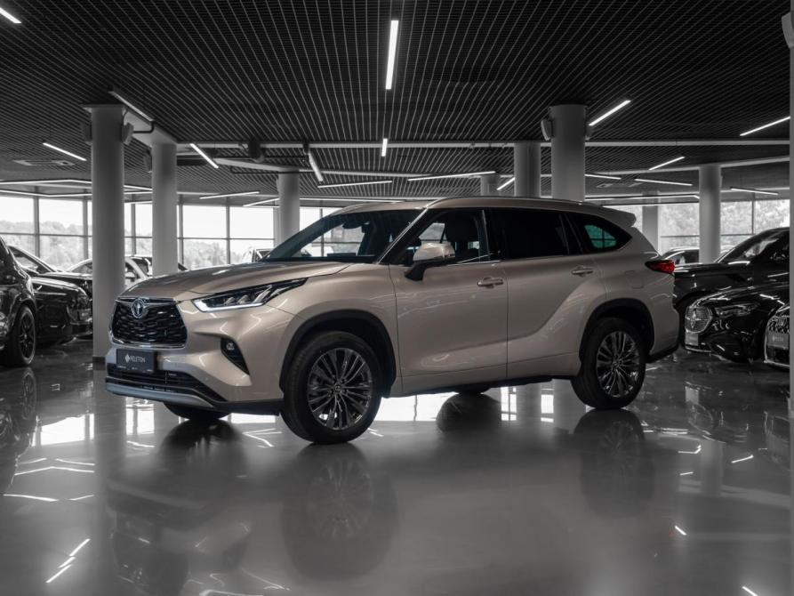Toyota Highlander IV (XU70) Москва  - изображение 1