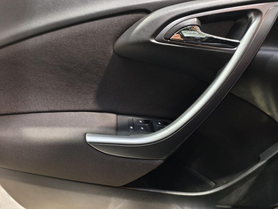 Opel Astra J Рестайлинг Курск  - изображение 14