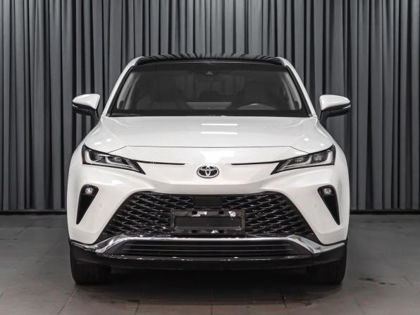 Toyota Venza II с пробегом 2023 года, цена 4 349 000 рублей, 34220 км, внедорожник, Автокод Объявления