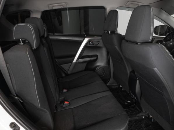 Toyota RAV4 IV (XA40) Рестайлинг с пробегом 2018 года, цена 2 275 000 рублей, 124320 км, внедорожник, Автокод Объявления