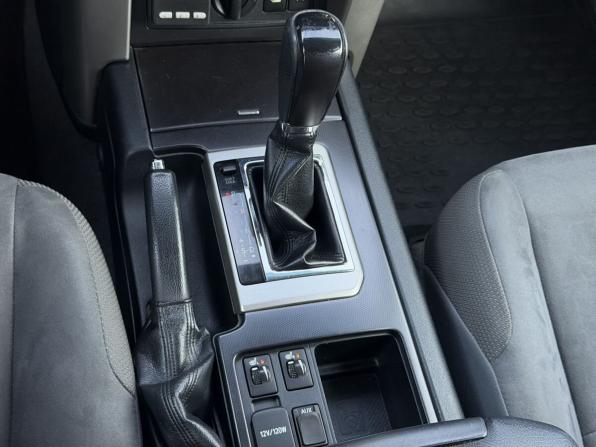 Toyota Land Cruiser Prado 150 Series с пробегом 2012 года, цена 2 850 000 рублей, 189000 км, внедорожник, Автокод Объявления