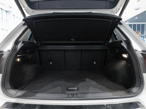 Volkswagen Tiguan II с пробегом 2018 года, цена 2 200 000 рублей, 237125 км, внедорожник, Автокод Объявления