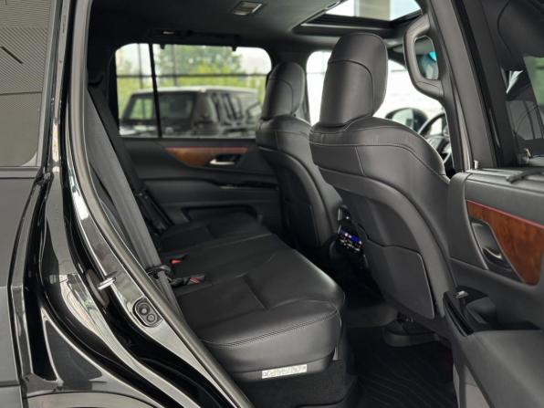 Lexus LX IV с пробегом 2024 года, цена 12 990 000 рублей, 66759 км, внедорожник, Автокод Объявления