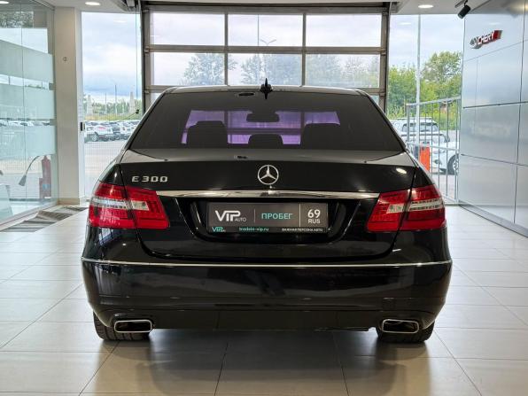 Mercedes-Benz E-Класс IV (W212 S212 C207) с пробегом 2012 года, цена 1 815 000 рублей, 195832 км, седан, Автокод Объявления
