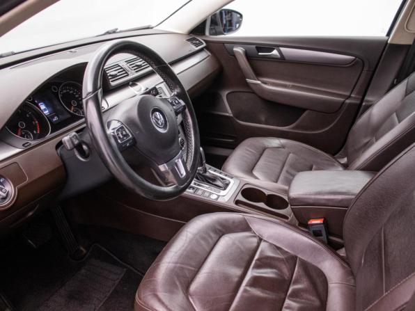Volkswagen Passat B7 с пробегом 2014 года, цена 1 045 000 рублей, 201302 км, седан, Автокод Объявления