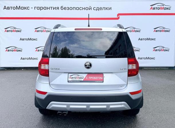 Skoda Yeti I Рестайлинг с пробегом 2015 года, цена 1 180 000 рублей, 241785 км, внедорожник, Автокод Объявления