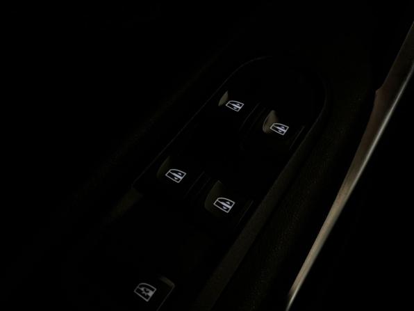 Lada (ВАЗ) XRAY I с пробегом 2018 года, цена 979 900 рублей, 91224 км, хэтчбек, Автокод Объявления